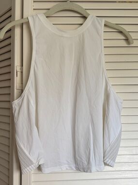 lululemon athletica White Sleeveless Athletic Tank